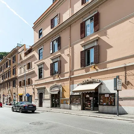 Vatican Stemar Apartament *
